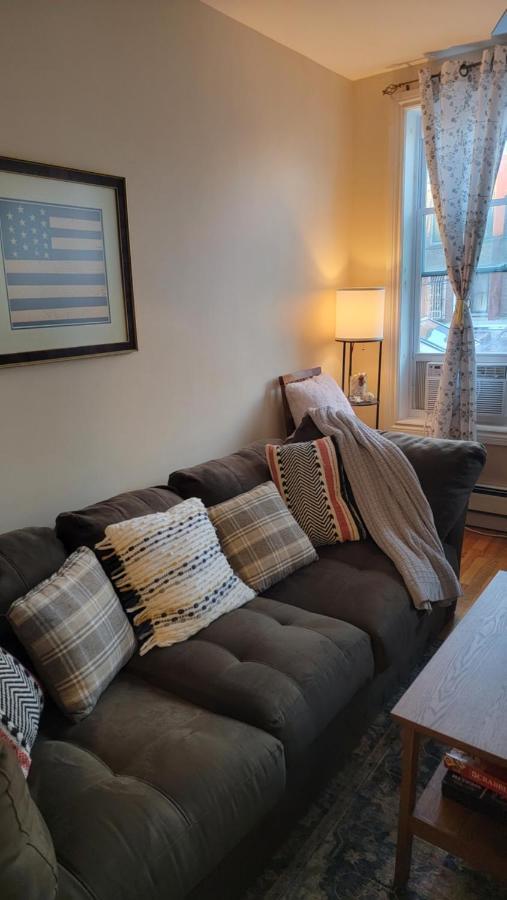 Bright & Cozy East Williamsburg 2 Bedroom นิวยอร์ก ภายนอก รูปภาพ